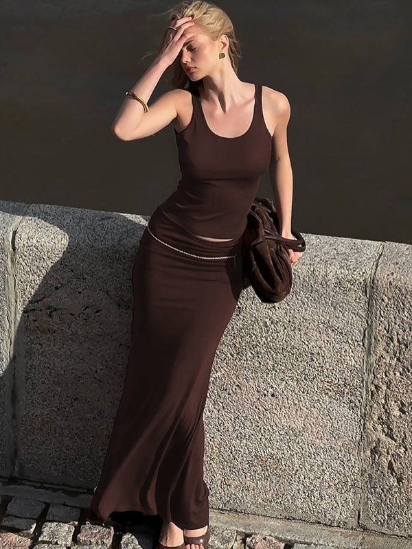 Beautifully Finished Garment in a Timeless Design
