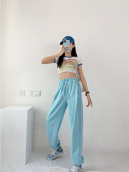 Elegantly Styled Pants for Everyday Wear
