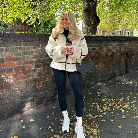 Elegantly Styled Coat for Everyday Wear