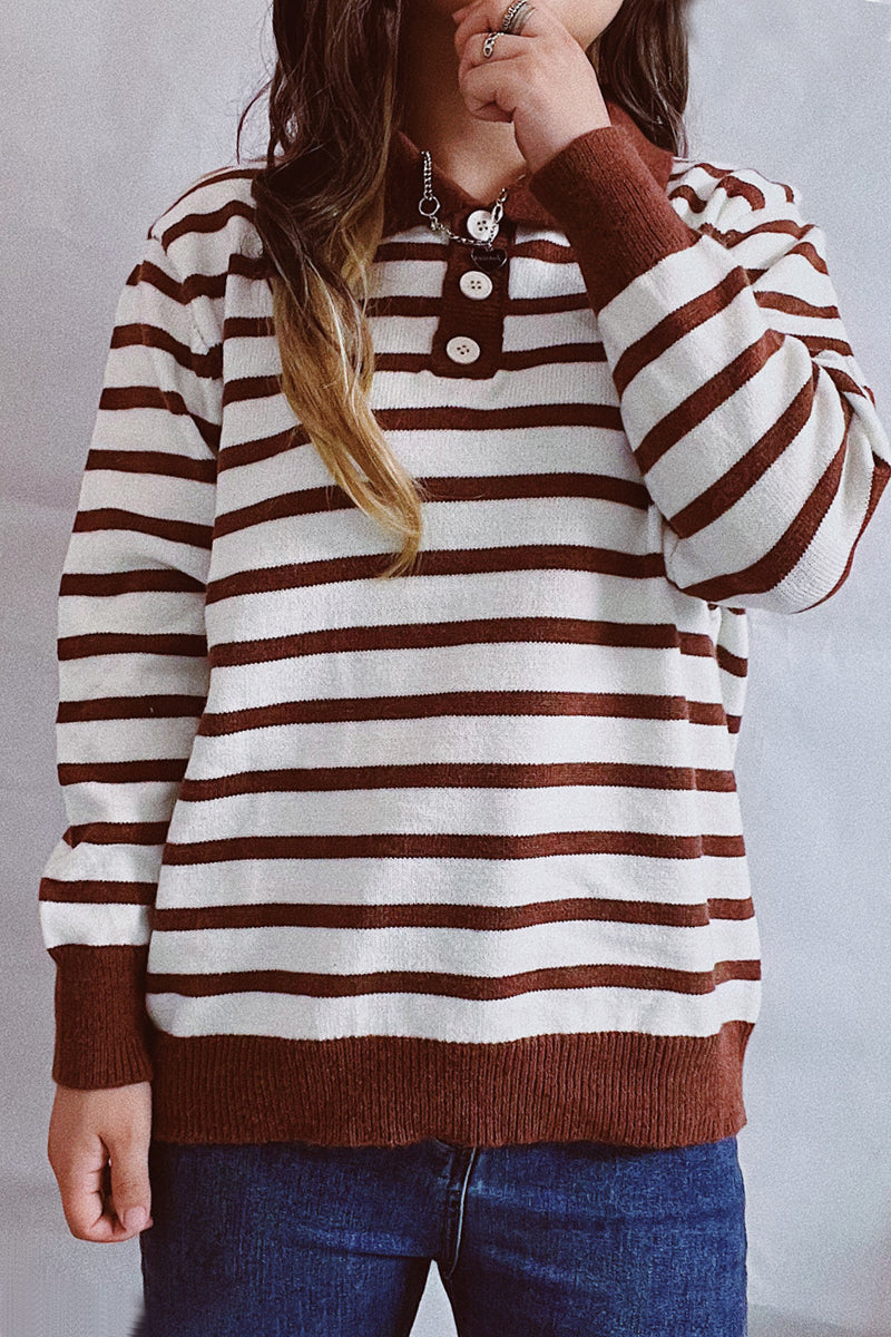Effortlessly Elegant Sweater with a Timeless Design