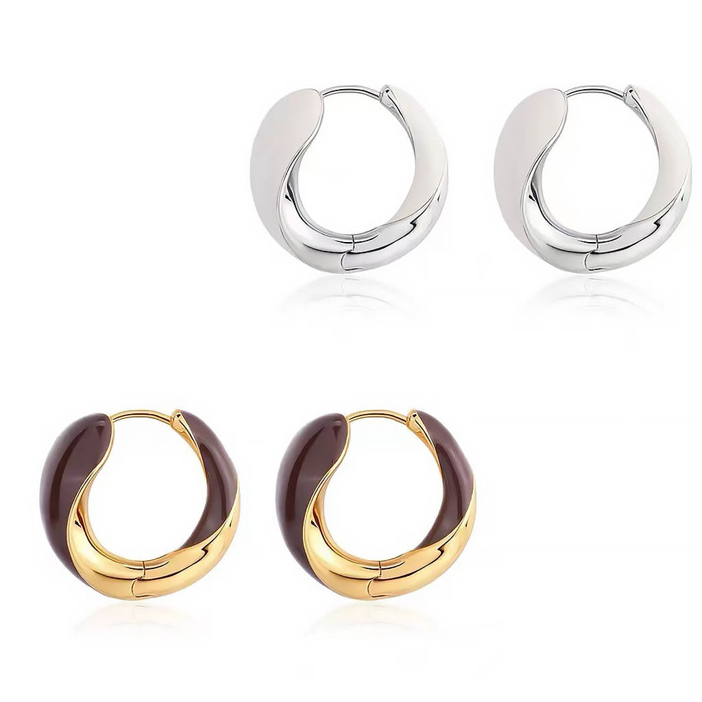 Effortlessly Elegant Garment with a Timeless Design