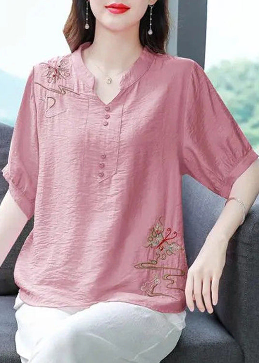 Well Tailored Blouse with a Graceful Silhouette