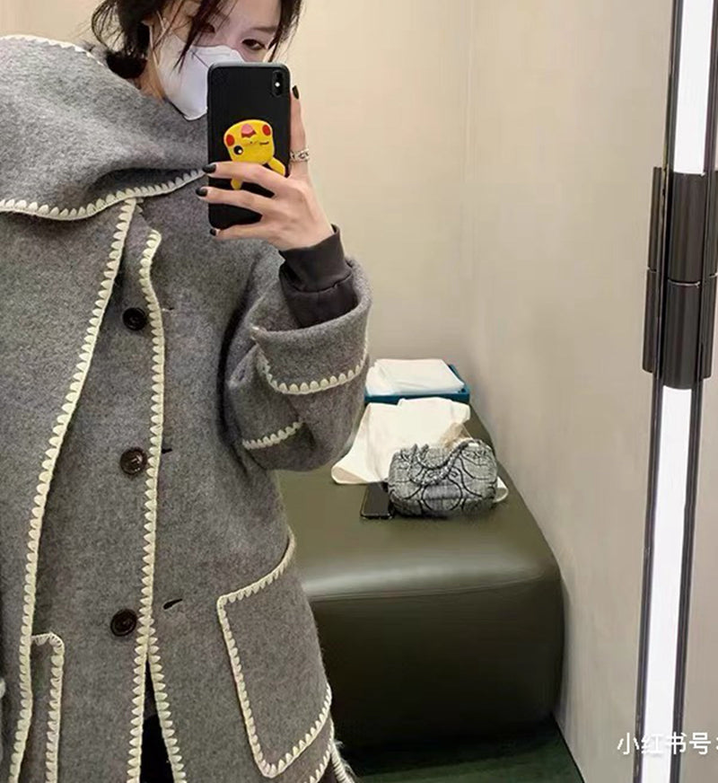 Classic Vintage Jacket with a Flattering Fit