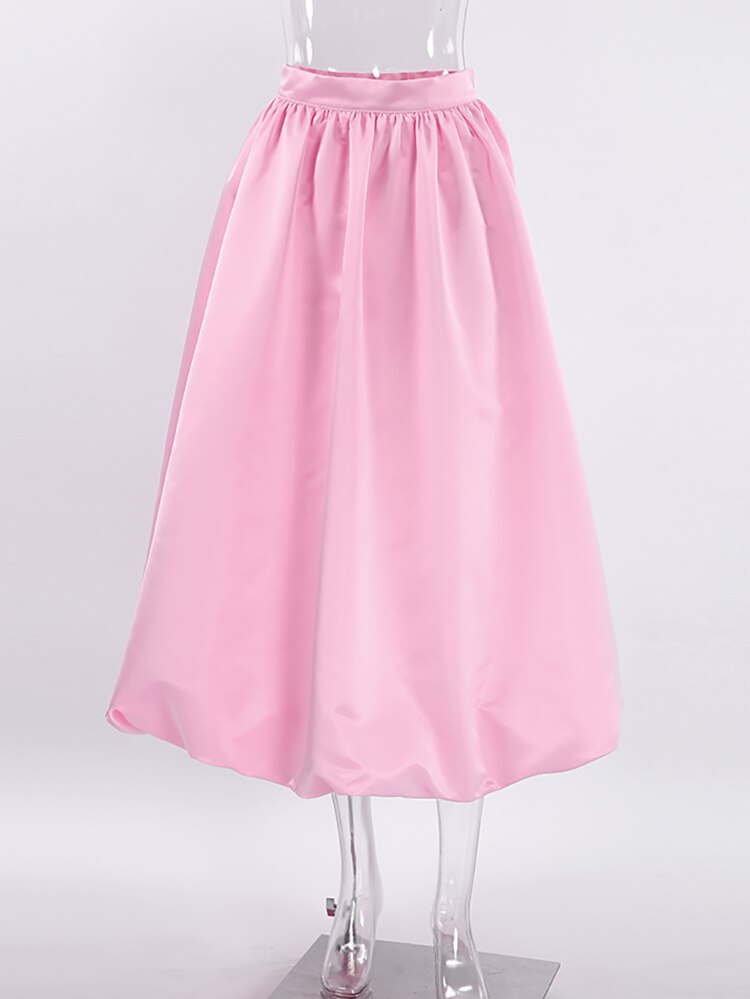 Sophisticated Garment with a Clean Classic Look
