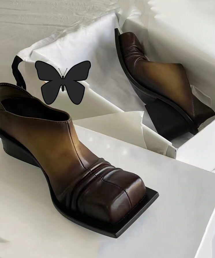 Well Tailored Heels with a Graceful Silhouette