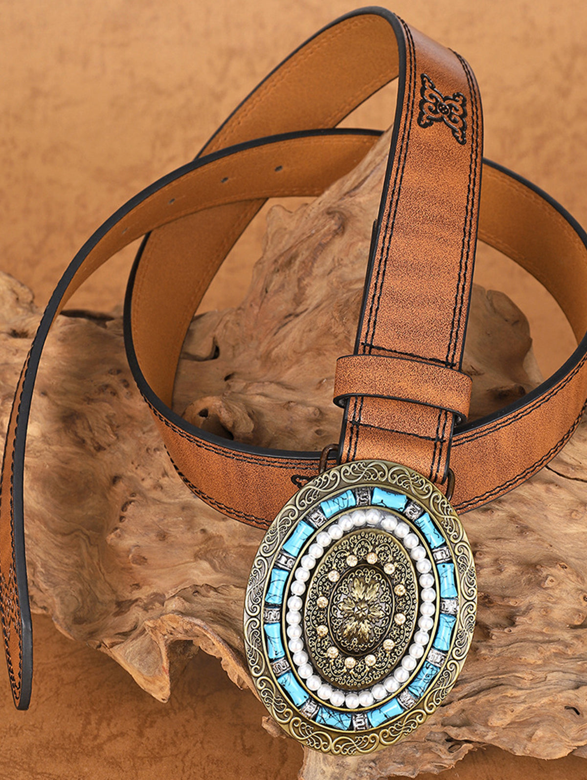 Beautifully Finished Garment in a Timeless Design