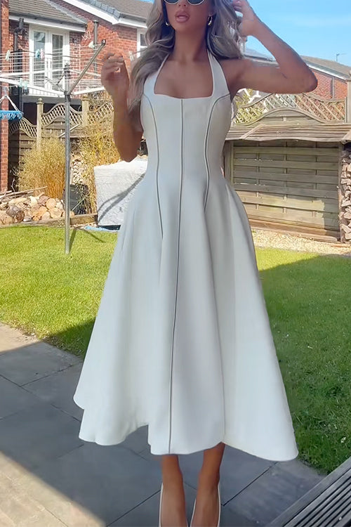 Classic Vintage Dress with a Flattering Fit