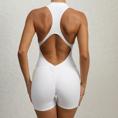 Well Tailored Pants with a Graceful Silhouette