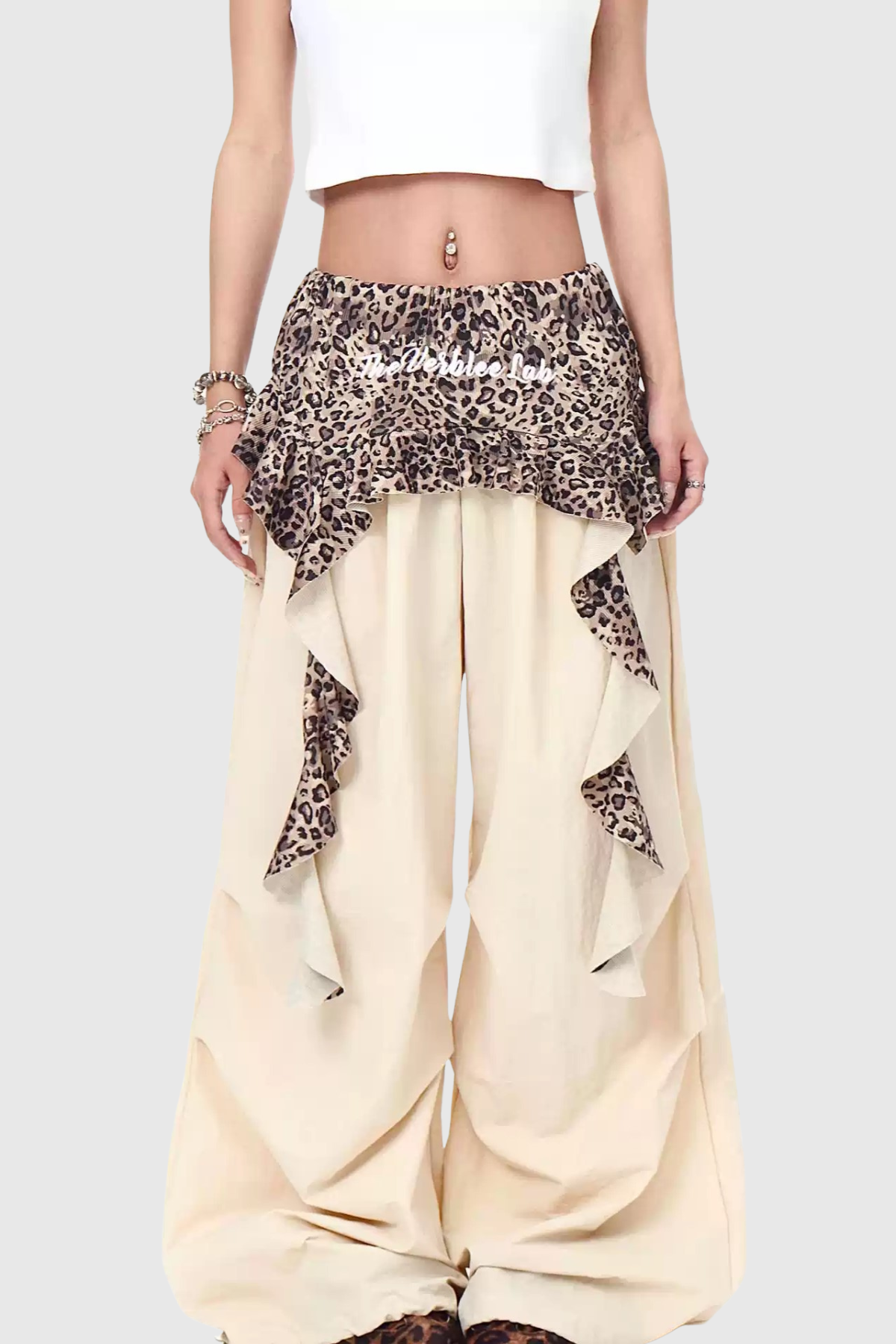Sophisticated Pants with a Clean Classic Look