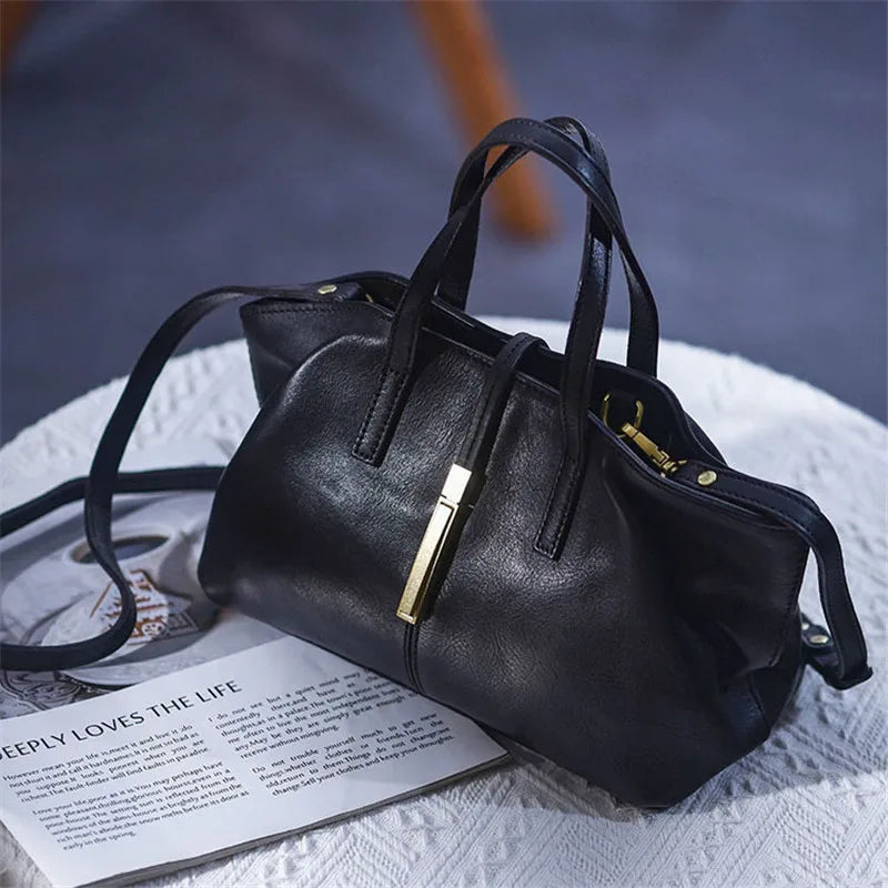 Polished Bag with an Effortless Classic Look