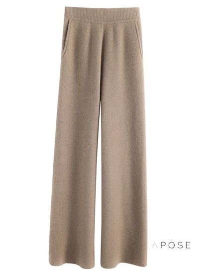 Beautifully Finished Pants in a Timeless Design