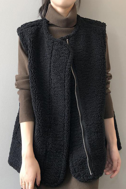 Gracefully Styled Coat for Any Occasion
