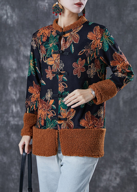 Elegantly Styled Coat for Everyday Wear