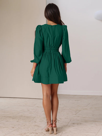 Effortlessly Elegant Dress with a Timeless Design