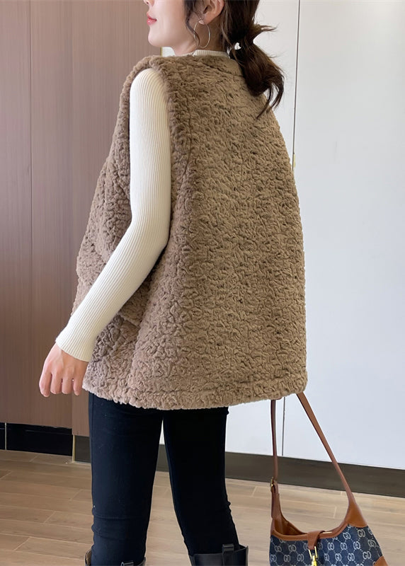 Well Tailored Garment with a Graceful Silhouette