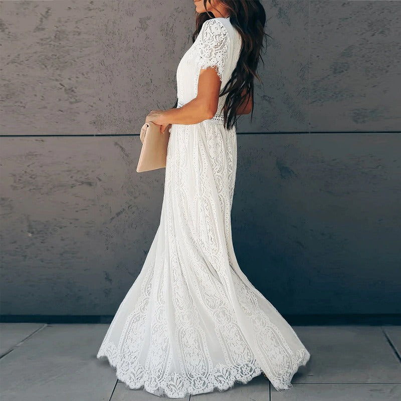 Beautifully Crafted Dress in a Classic Style