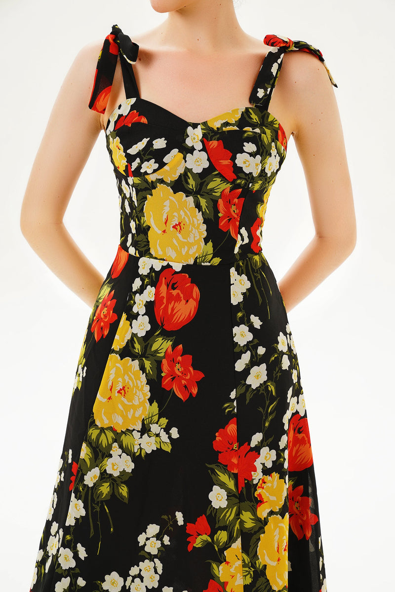Classic Vintage Dress with a Flattering Fit