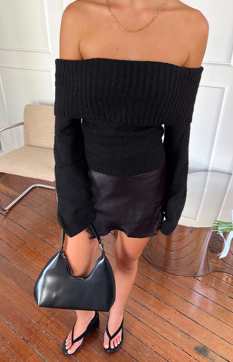 Sophisticated Garment with a Clean Classic Look
