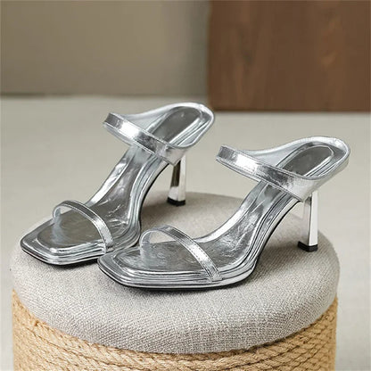 Effortlessly Elegant Heels with a Timeless Design