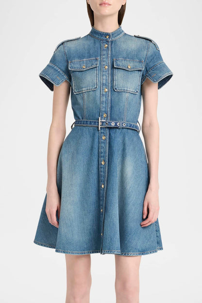 Well Tailored Dress with a Graceful Silhouette