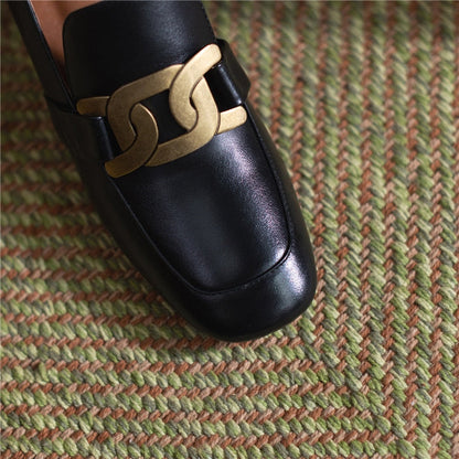 Sophisticated Garment with a Clean Classic Look