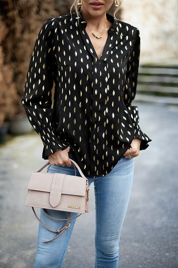 Gracefully Styled Pullover for Any Occasion