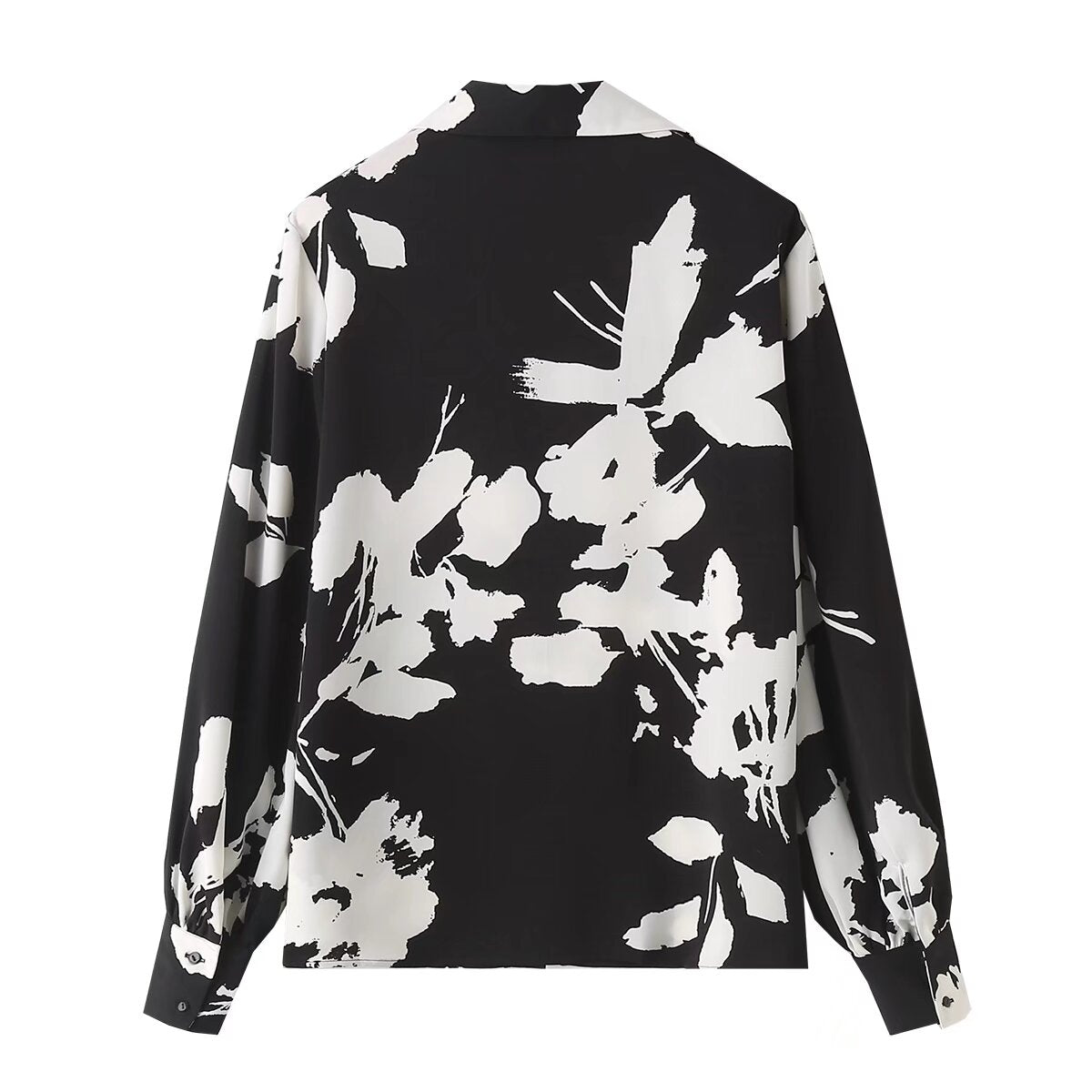 Classic Vintage Shirt with a Flattering Fit