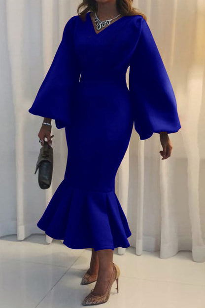 Classic Vintage Dress with a Flattering Fit