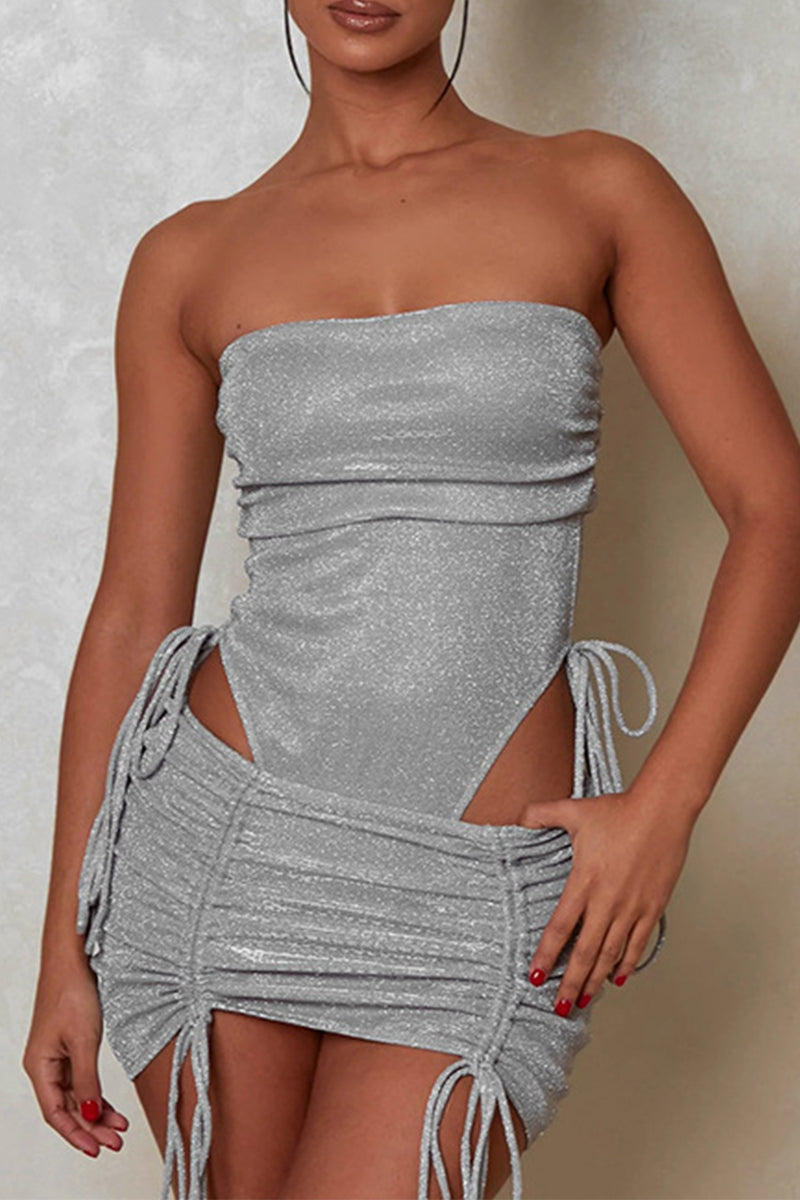 Sophisticated Garment with a Clean Classic Look