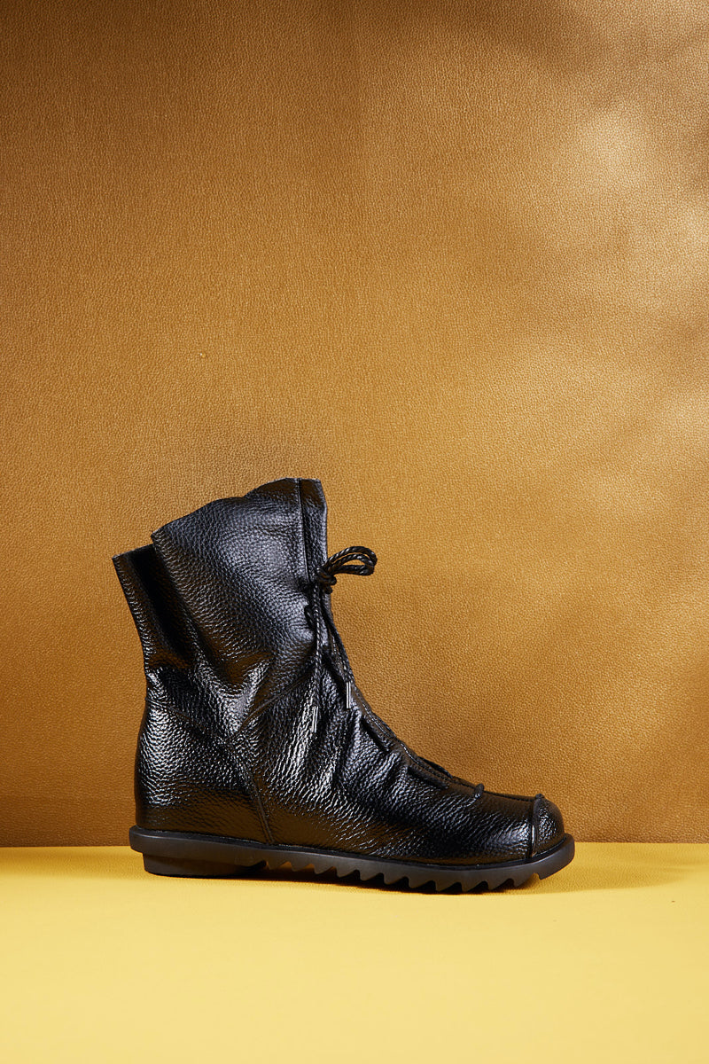 Polished Boots with an Effortless Classic Look