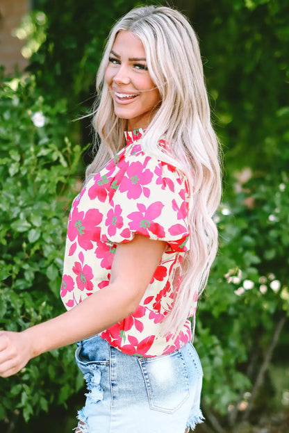 Beautifully Crafted Blouse in a Classic Style