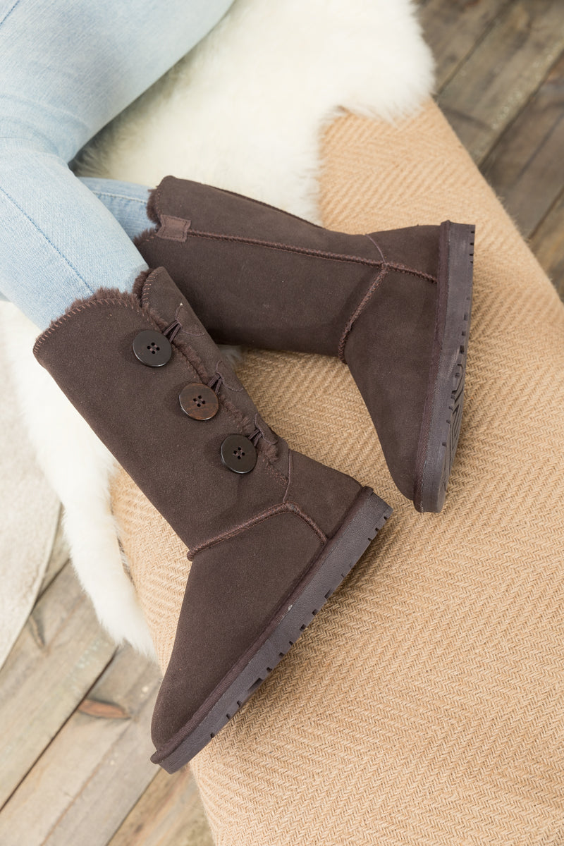 Sophisticated Boots with a Clean Classic Look
