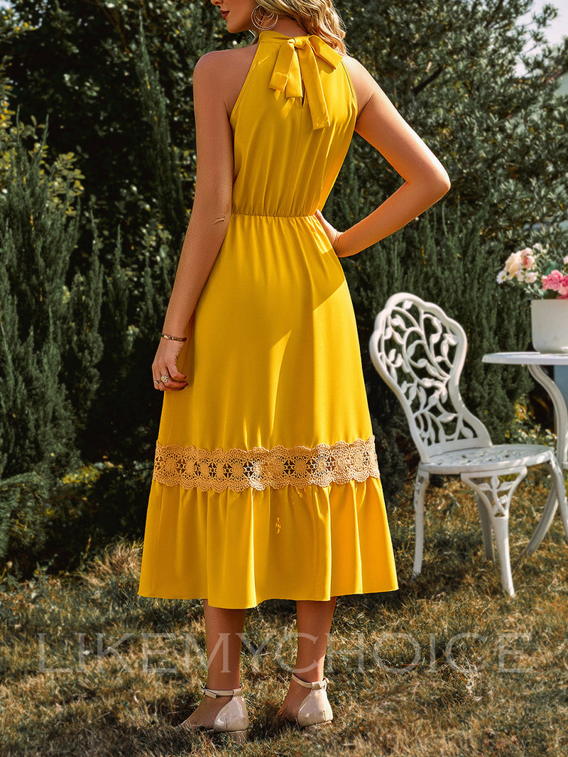 Classic Vintage Dress with a Flattering Fit