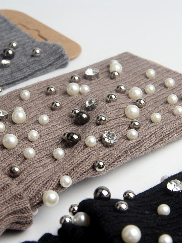 Sophisticated Garment with a Clean Classic Look