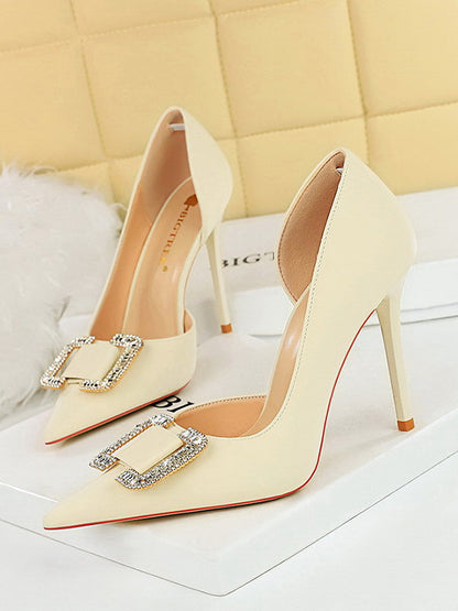 Elegantly Styled Garment for Everyday Wear