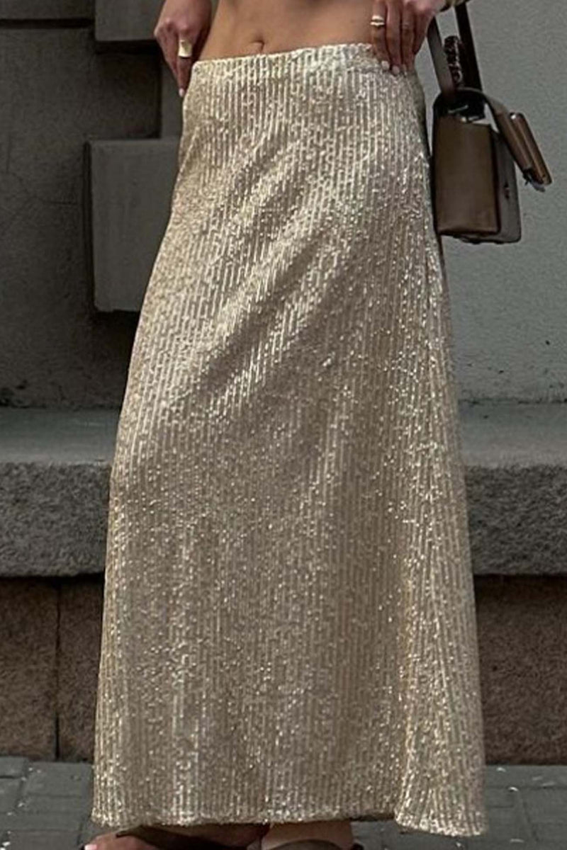 Sophisticated Garment with a Clean Classic Look