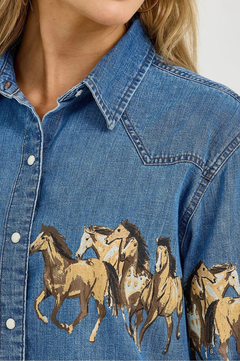 Beautifully Crafted Shirt in a Classic Style