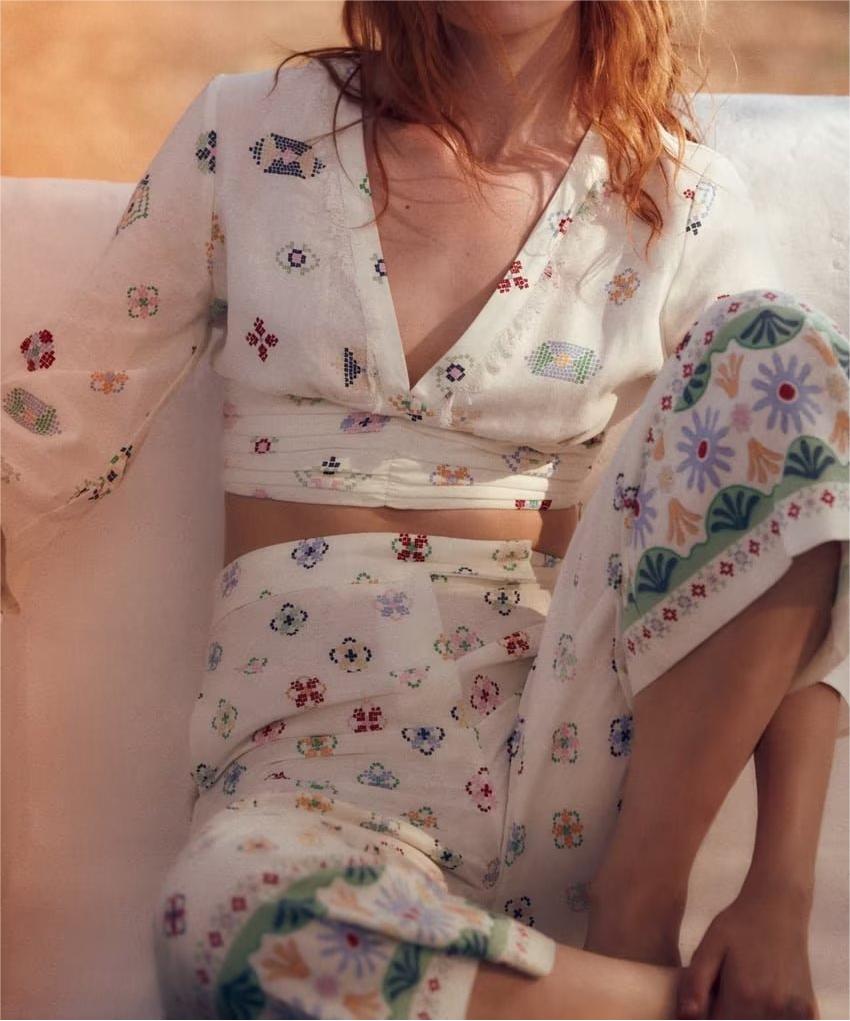 Beautifully Finished Garment in a Timeless Design