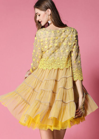 Effortlessly Elegant Dress with a Timeless Design