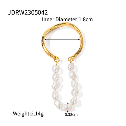 Gracefully Styled Garment for Any Occasion