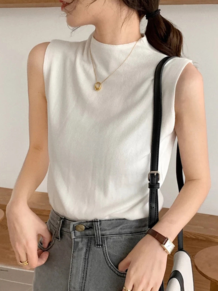 Effortlessly Elegant Blouse with a Timeless Design