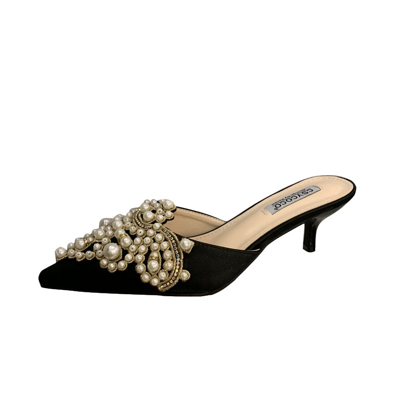 Well Tailored Heels with a Graceful Silhouette