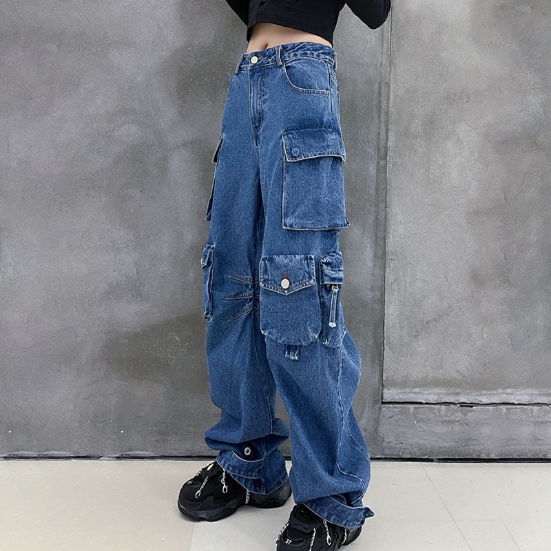Effortlessly Elegant Trousers with a Timeless Design