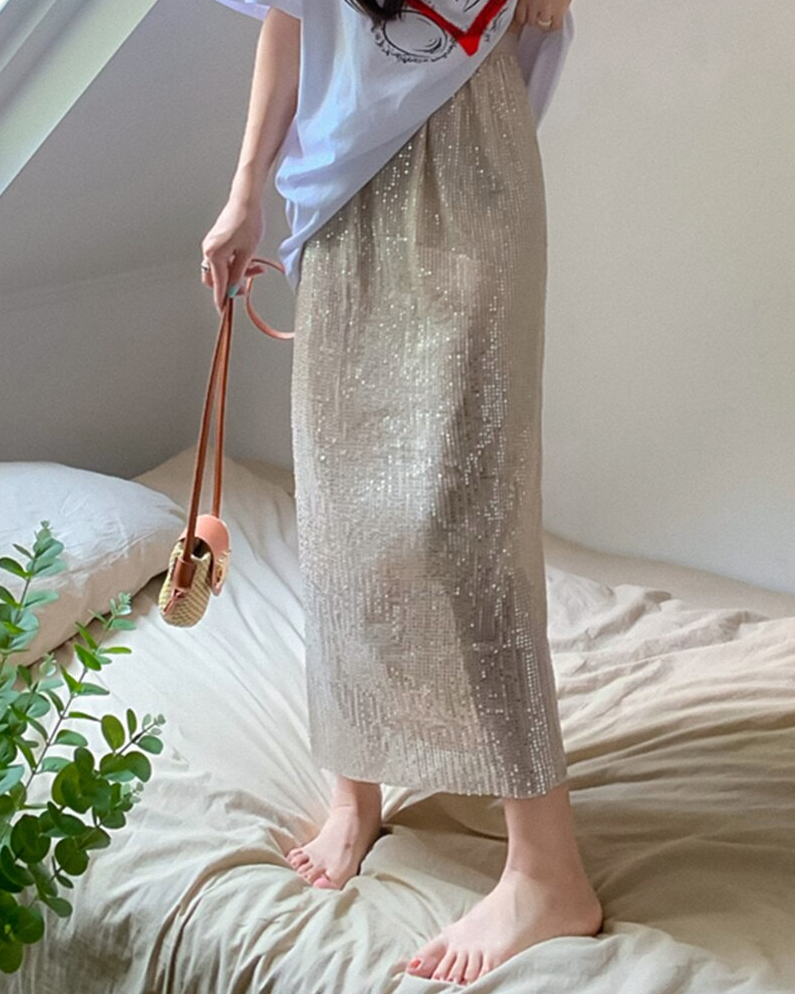 Beautifully Finished Garment in a Timeless Design