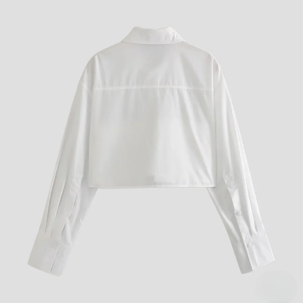 Well Tailored Shirt with a Graceful Silhouette