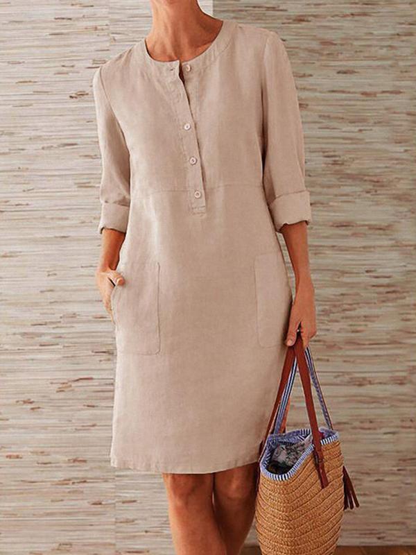 Beautifully Finished Dress in a Timeless Design