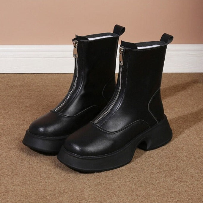Elegantly Styled Boots for Everyday Wear
