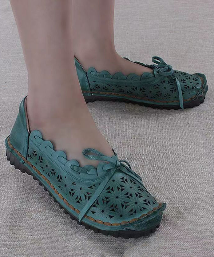 Well Tailored Sandals with a Graceful Silhouette