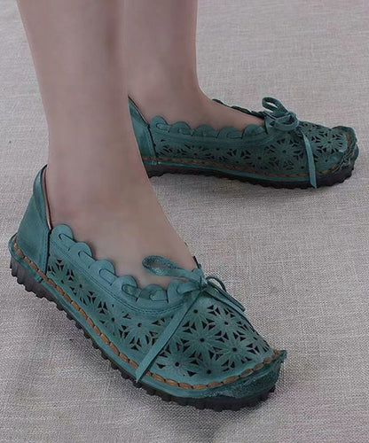 Well Tailored Sandals with a Graceful Silhouette