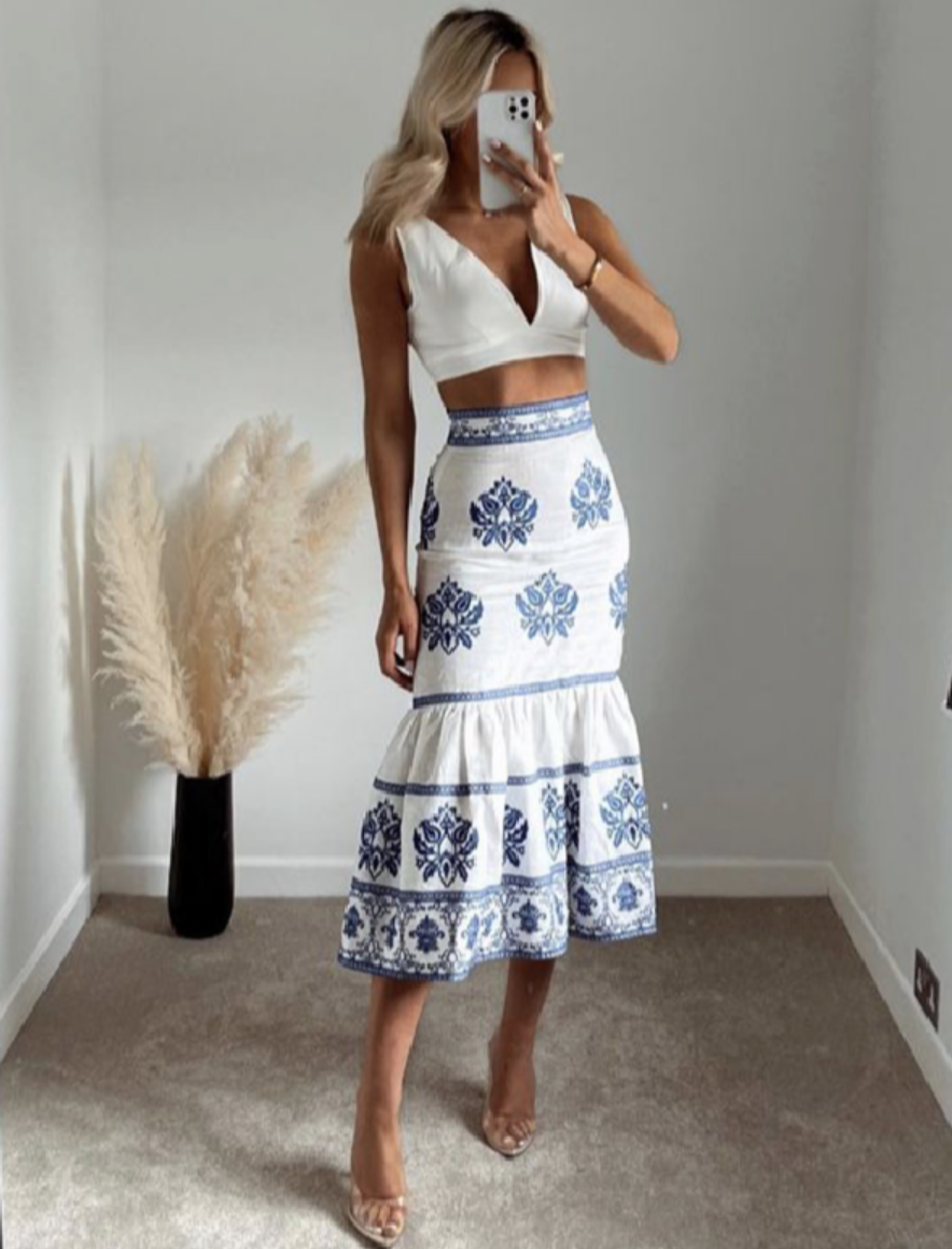 Beautifully Finished Garment in a Timeless Design